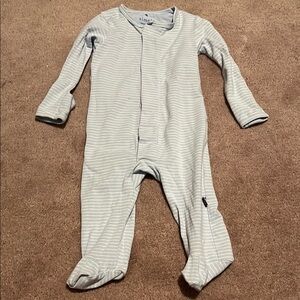 Simply Magnetic Me 3-6 months or 12-16 lbs